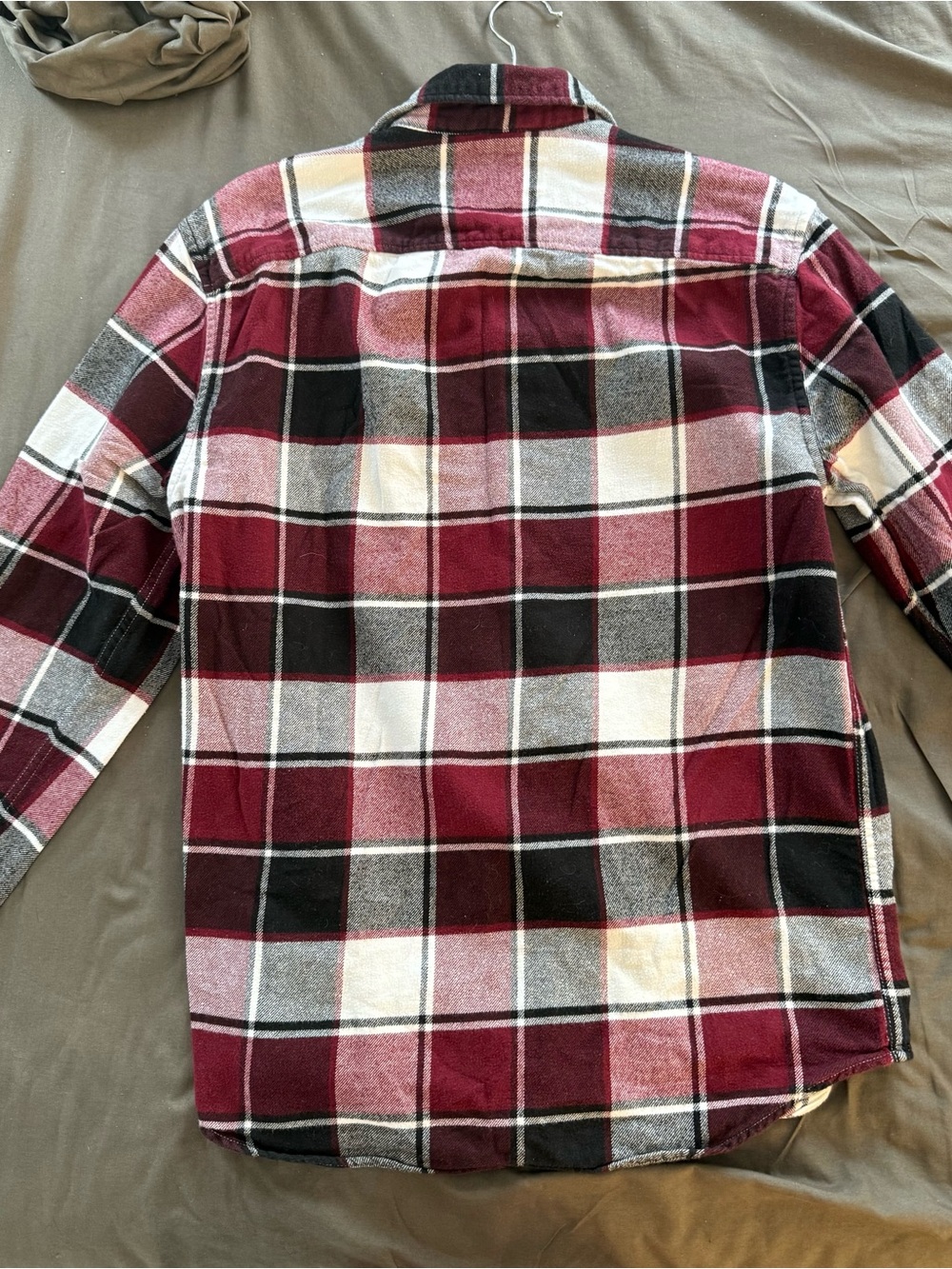 Abercrombie & Fitch Men's Burgundy, Black & White Plaid Button-Down Shirt - Picture 5 of 6